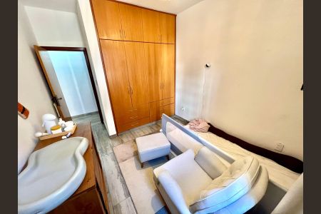 Apartamento à venda com 250m², 4 quartos e 2 vagasQuarto 1