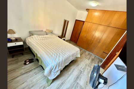 Apartamento à venda com 250m², 4 quartos e 2 vagasSuíte 2