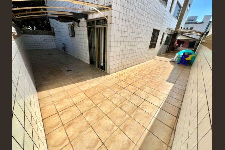 Apartamento à venda com 250m², 4 quartos e 2 vagasÁrea Privativa