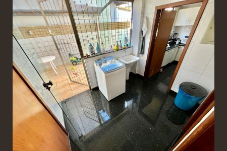 Apartamento à venda com 250m², 4 quartos e 2 vagasÁrea de Serviço