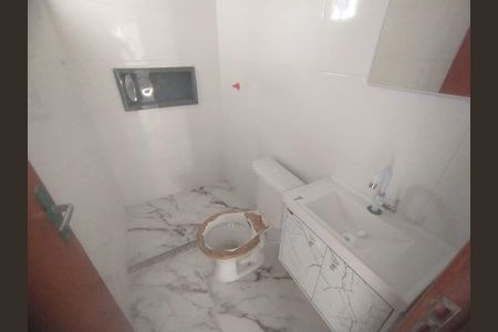 Casa para alugar com 80m², 2 quartos e 1 vagaBanheiro