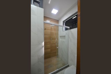 Apartamento para alugar com 73m², 2 quartos e sem vagaBanheiro da Suíte