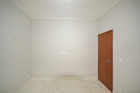 Apartamento para alugar com 73m², 2 quartos e sem vagaSuíte