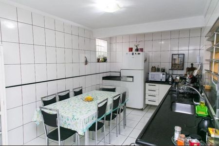 Casa à venda com 130m², 3 quartos e 2 vagas Casa à venda com 130m², 3 quartos e 2 vagasFoto 04