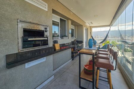 Apartamento para alugar com 157m², 3 quartos e 2 vagasVaranda