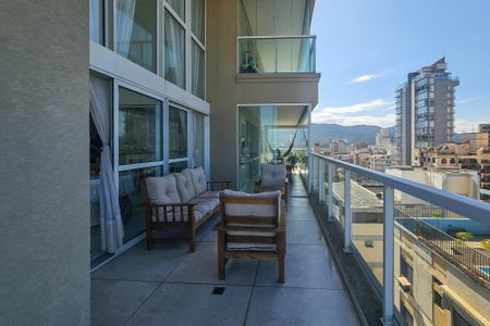 Apartamento para alugar com 157m², 3 quartos e 2 vagasVaranda