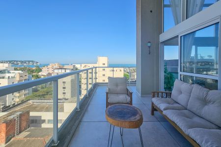 Apartamento para alugar com 157m², 3 quartos e 2 vagasVaranda