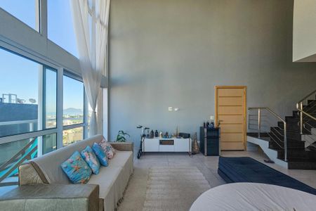 Apartamento para alugar com 157m², 3 quartos e 2 vagasSala