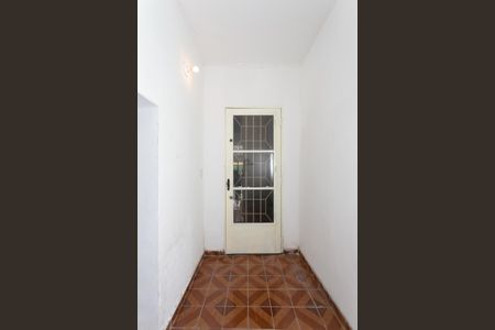 Casa para alugar com 130m², 2 quartos e 1 vaga Casa para alugar com 130m², 2 quartos e 1 vagaHall - Entrada