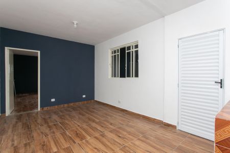 Casa para alugar com 130m², 2 quartos e 1 vaga Casa para alugar com 130m², 2 quartos e 1 vagaSala