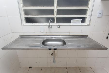 Casa para alugar com 130m², 2 quartos e 1 vaga Casa para alugar com 130m², 2 quartos e 1 vagaCozinha - Pia