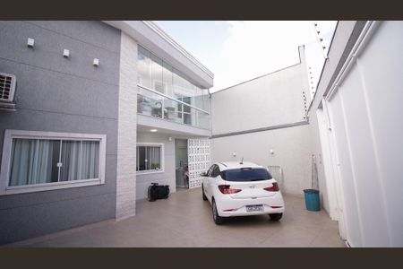 Casa à venda com 94m², 2 quartos e 2 vagas Casa à venda com 94m², 2 quartos e 2 vagasGaragem
