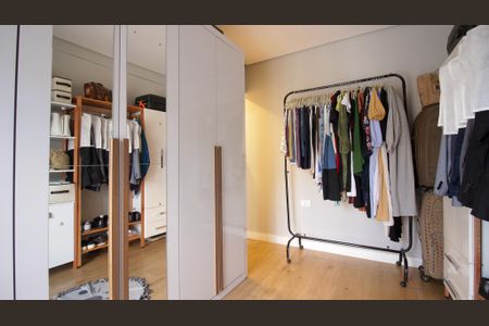 Casa à venda com 94m², 2 quartos e 2 vagas Casa à venda com 94m², 2 quartos e 2 vagasQuarto