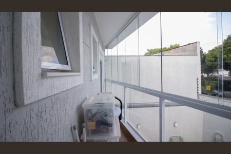 Casa à venda com 94m², 2 quartos e 2 vagas Casa à venda com 94m², 2 quartos e 2 vagasvaranda