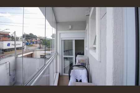 Casa à venda com 94m², 2 quartos e 2 vagas Casa à venda com 94m², 2 quartos e 2 vagasvaranda