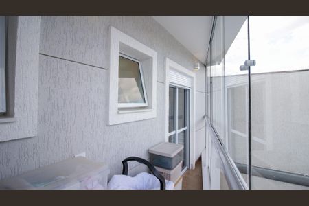 Casa à venda com 94m², 2 quartos e 2 vagas Casa à venda com 94m², 2 quartos e 2 vagasvaranda