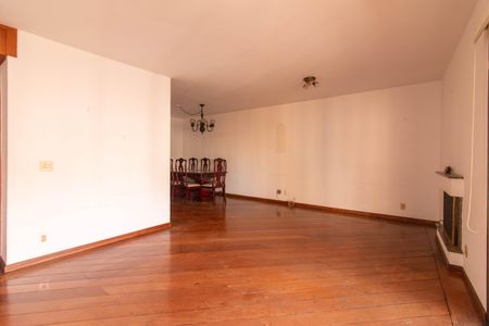 Apartamento à venda com 163m², 4 quartos e 3 vagasSala