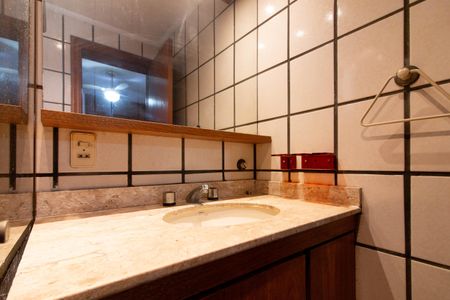 Apartamento à venda com 163m², 4 quartos e 3 vagasBanheiro da Suíte 4