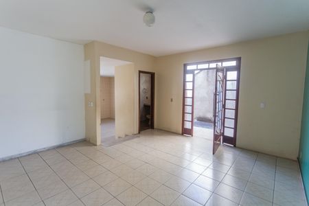 Casa à venda com 292m², 3 quartos e 6 vagas Casa à venda com 292m², 3 quartos e 6 vagasSala 2