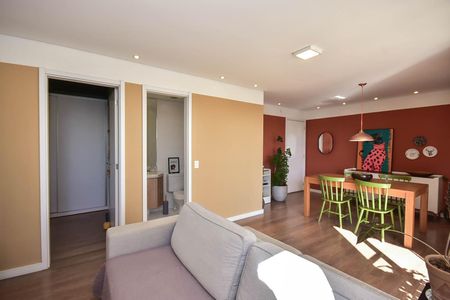 Apartamento à venda com 67m², 2 quartos e 1 vagaSala