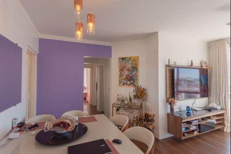 Apartamento à venda com 78m², 3 quartos e 1 vaga Apartamento à venda com 78m², 3 quartos e 1 vagaSala