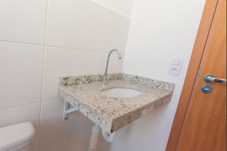 Apartamento para alugar com 56m², 2 quartos e 1 vaga Apartamento para alugar com 56m², 2 quartos e 1 vagaBanheiro