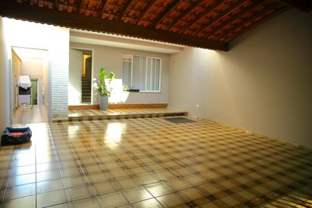 Casa à venda com 201m², 3 quartos e 3 vagasGaragem