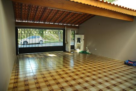 Casa à venda com 201m², 3 quartos e 3 vagasGaragem