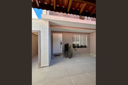 Casa à venda com 201m², 3 quartos e 3 vagas