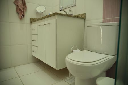 Casa à venda com 201m², 3 quartos e 3 vagasBanheiro 2