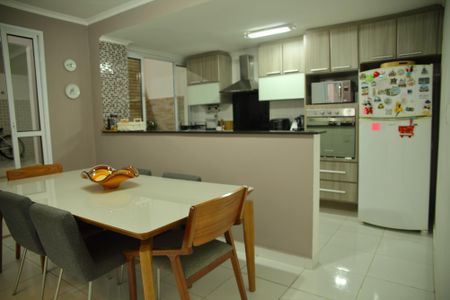 Casa à venda com 201m², 3 quartos e 3 vagasCozinha