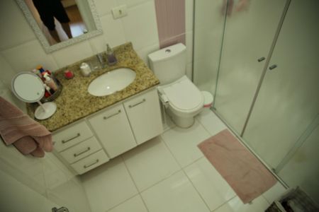 Casa à venda com 201m², 3 quartos e 3 vagasBanheiro 2