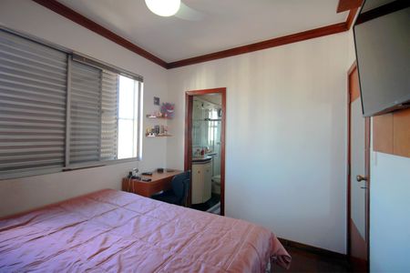 Apartamento à venda com 170m², 4 quartos e 2 vagasSuite