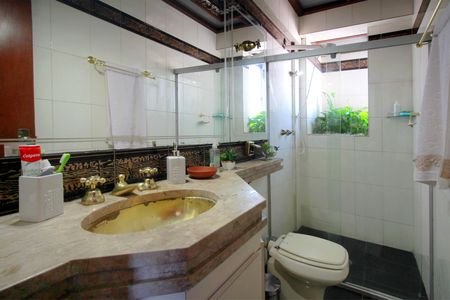 Apartamento à venda com 170m², 4 quartos e 2 vagasBanheiro