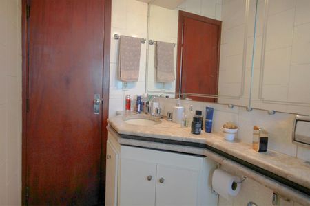 Apartamento à venda com 170m², 4 quartos e 2 vagasBanheiro da Suíte