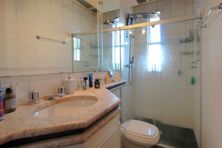 Apartamento à venda com 170m², 4 quartos e 2 vagasBanheiro da Suíte