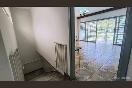 Casa à venda com 266m², 3 quartos e 4 vagasFoto 05