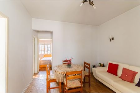 Apartamento para alugar com 73m², 2 quartos e 1 vaga Apartamento para alugar com 73m², 2 quartos e 1 vagaSala