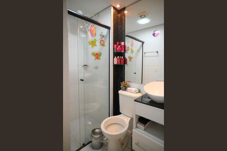 Apartamento à venda com 63m², 3 quartos e 1 vaga Apartamento à venda com 63m², 3 quartos e 1 vagaBanheiro Social