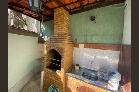 Casa à venda com 280m², 5 quartos e 1 vaga Casa à venda com 280m², 5 quartos e 1 vagaArea Churrasco