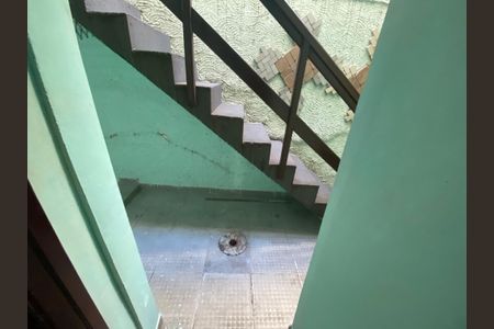 Casa à venda com 280m², 5 quartos e 1 vaga Casa à venda com 280m², 5 quartos e 1 vagaArea de Serviço