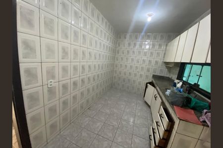 Casa à venda com 280m², 5 quartos e 1 vaga Casa à venda com 280m², 5 quartos e 1 vagaCozinha