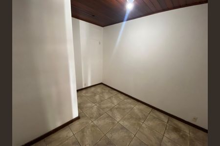 Casa à venda com 280m², 5 quartos e 1 vaga Casa à venda com 280m², 5 quartos e 1 vagaSala