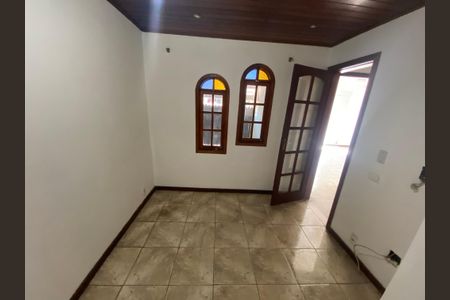 Casa à venda com 280m², 5 quartos e 1 vaga Casa à venda com 280m², 5 quartos e 1 vagaQuarto 1