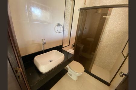 Casa à venda com 280m², 5 quartos e 1 vaga Casa à venda com 280m², 5 quartos e 1 vagaBanheiro da Suíte