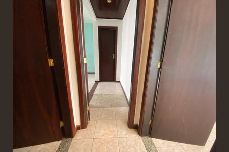 Casa à venda com 280m², 5 quartos e 1 vaga Casa à venda com 280m², 5 quartos e 1 vagaCirculação