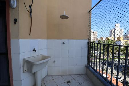 Apartamento para alugar com 143m², 3 quartos e 1 vagaÁrea de Serviço