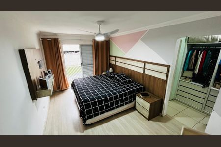 Casa à venda com 3 quartos, 224m² em Cidade das Flores, Osasco