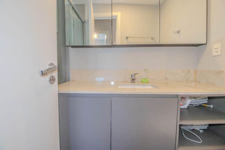 Apartamento à venda com 80m², 3 quartos e 1 vagaBanheiro Social