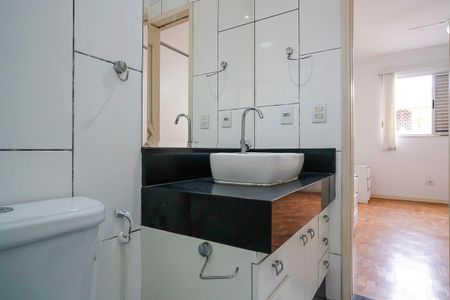 Apartamento para alugar com 79m², 2 quartos e 1 vagaBanheiro da suíte